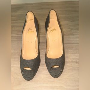 Christian Louboutin heels size 39.5